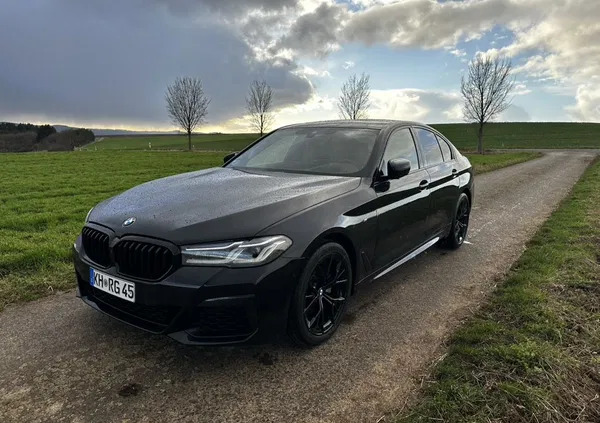 bmw seria 5 wielkopolskie BMW Seria 5 cena 225000 przebieg: 21200, rok produkcji 2021 z Gostyń